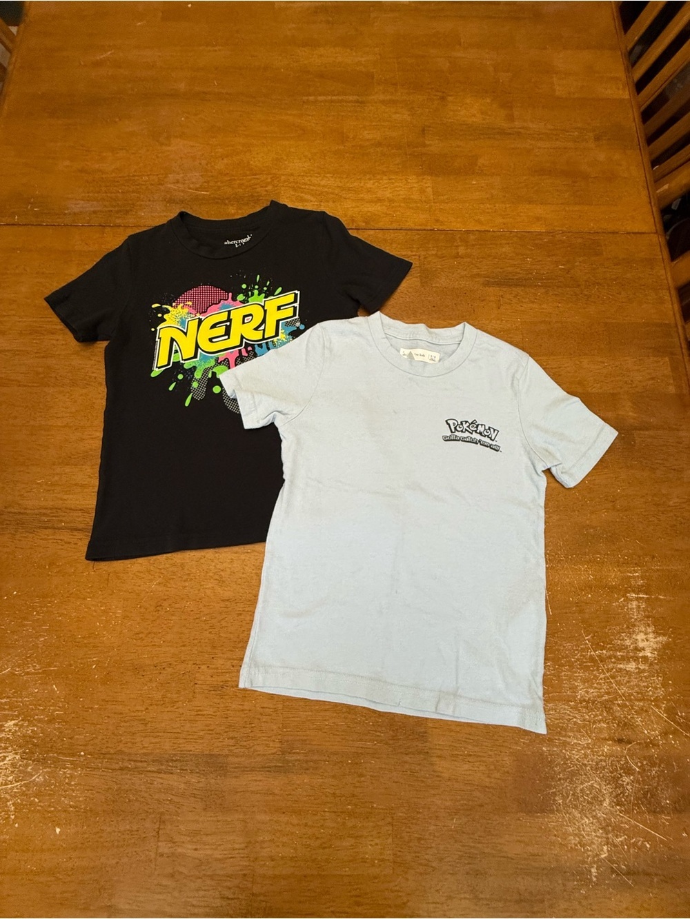 Lot of 2 Abercrombie Kids T-Shirts 5/6 - Picture 2 of 7